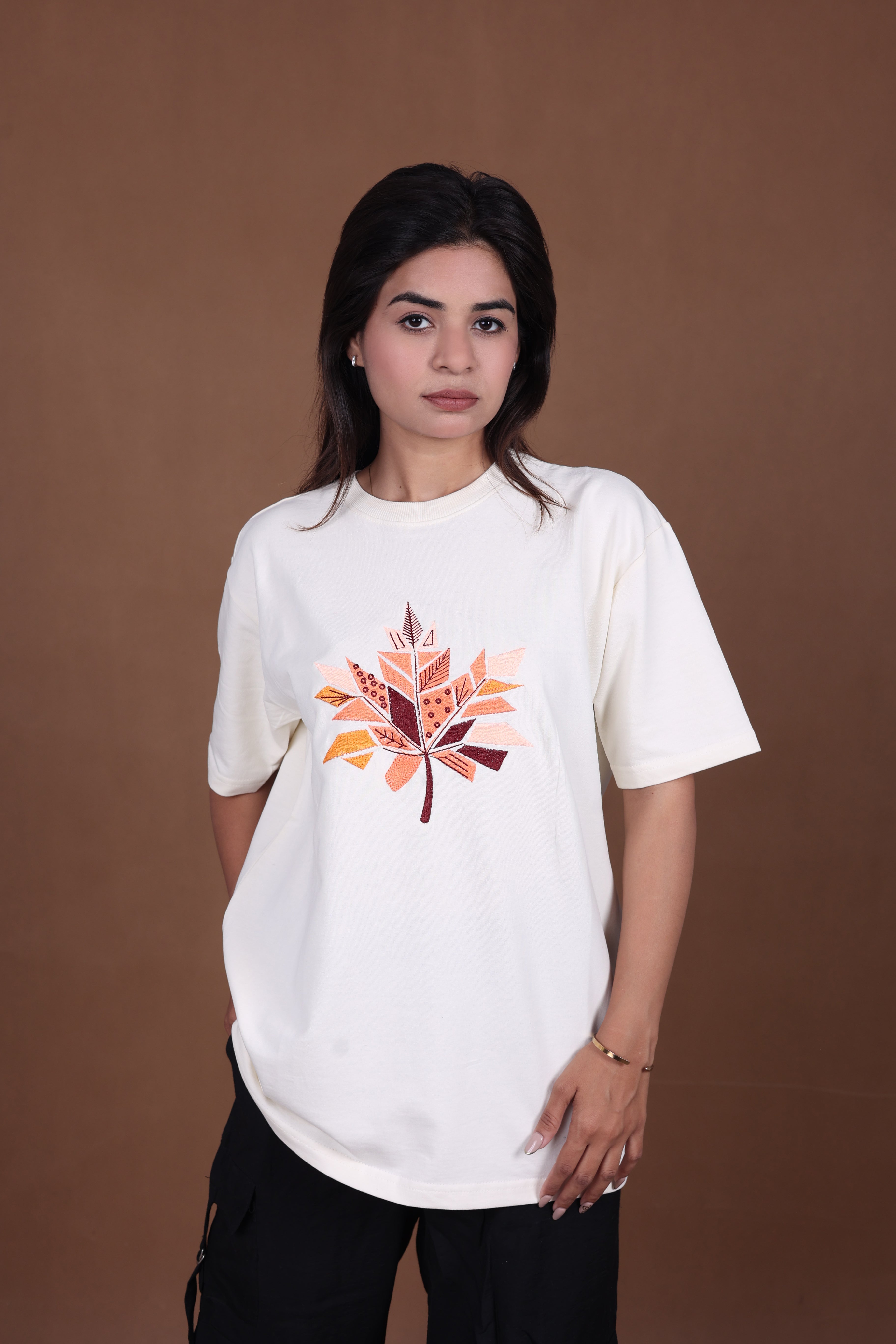 Embroidered Oversized T-shirt | LeafEdge Premium | Off-White T-Shirt