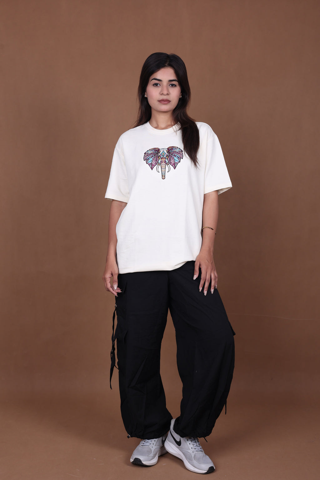 Embroiderd Oversized T-shirt | MYSTIC JUMBO Premium | Off-White T-Shirt