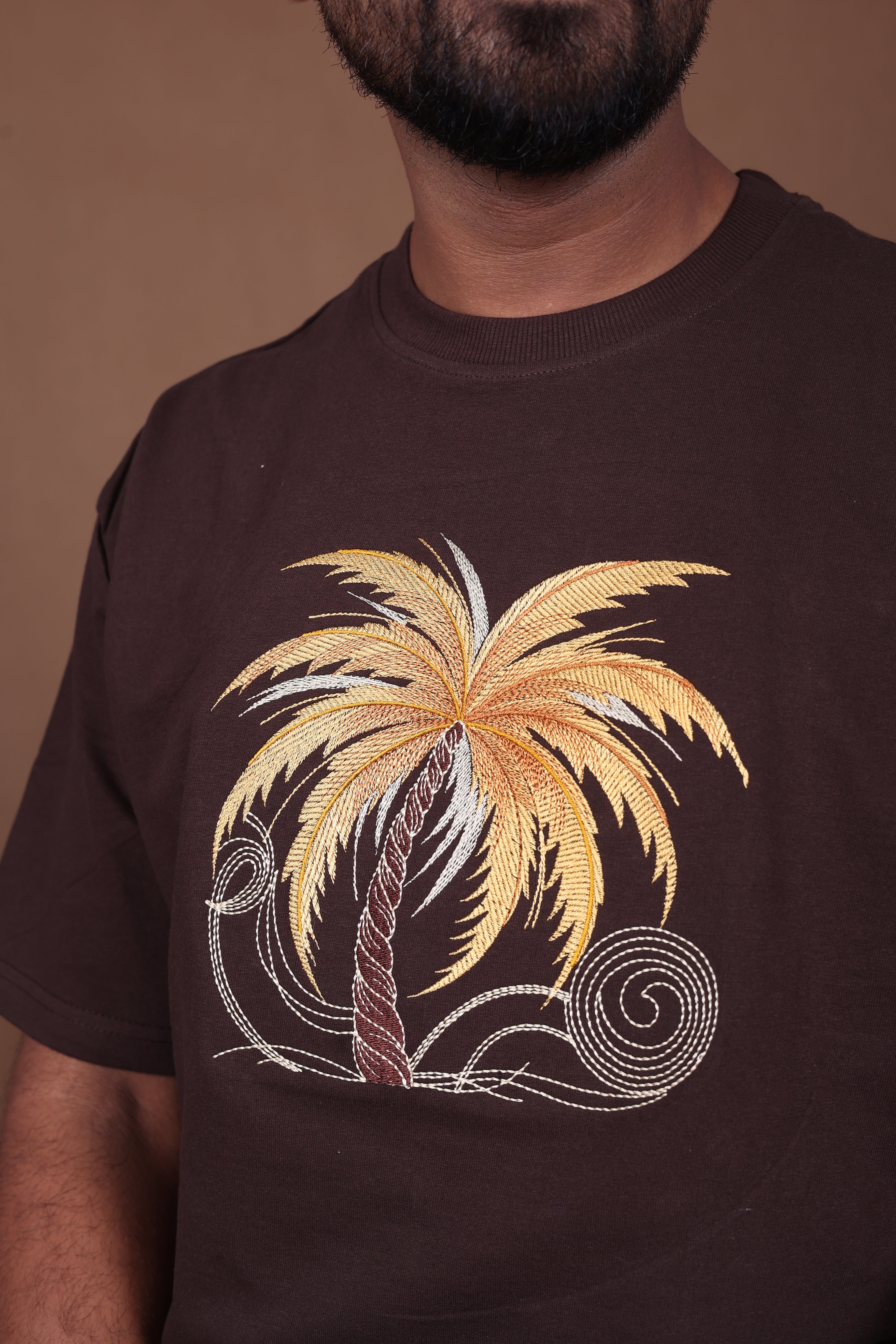 Embroiderd Oversized T-Shirt | SOUL PALM Premium | Brown T-Shirt