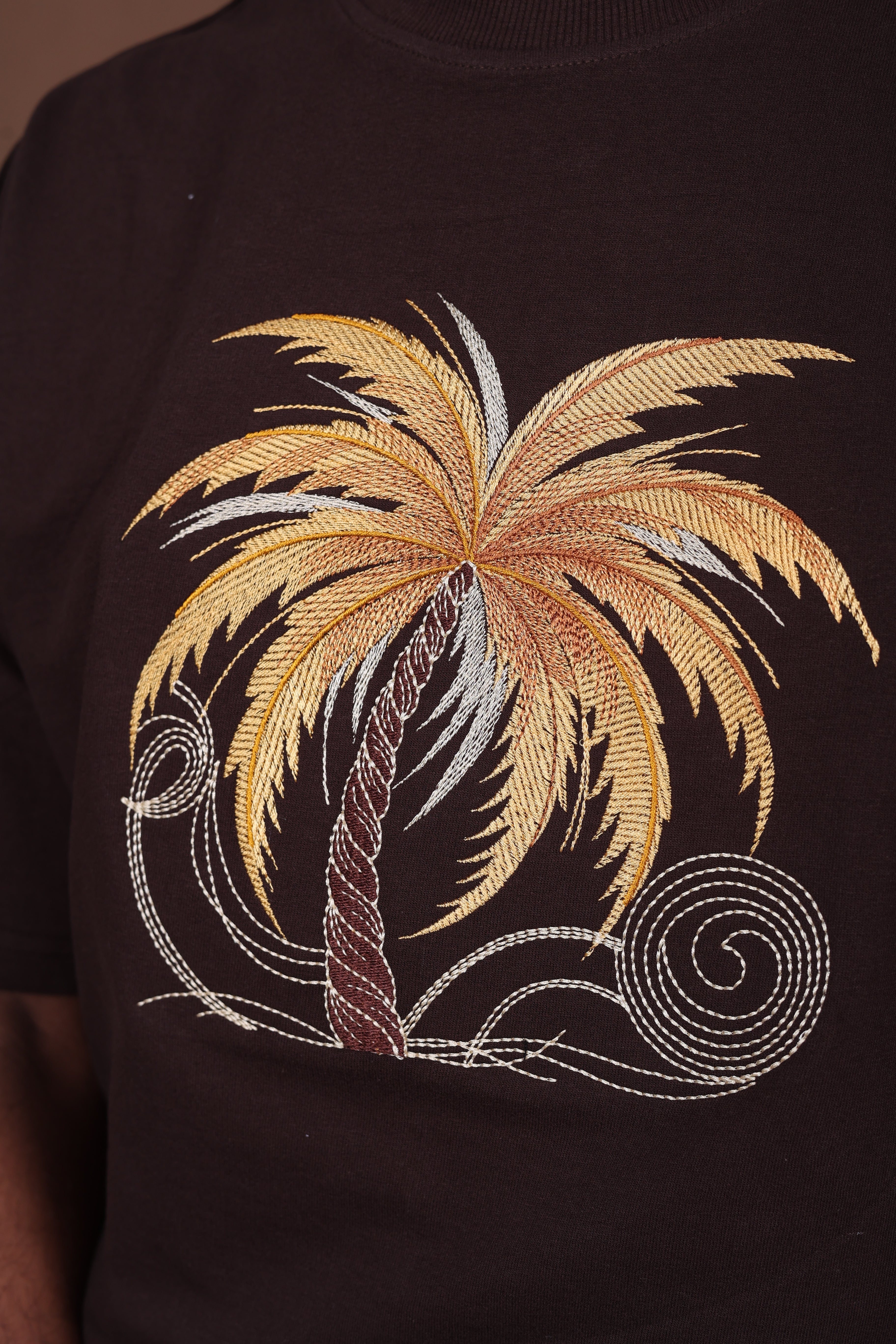 Embroiderd Oversized T-Shirt | SOUL PALM Premium | Brown T-Shirt